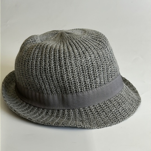 PLACE Gray Knitted Fedora Hat - Picture 1 of 11